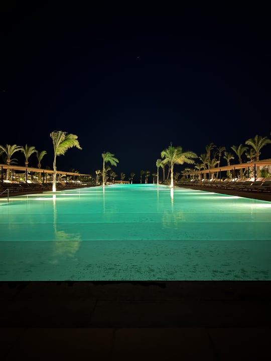 Pool Serry Beach Resort