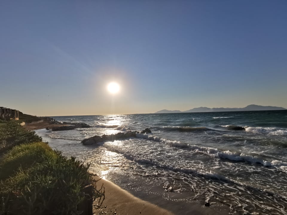 Strand Neptune Luxury Resort