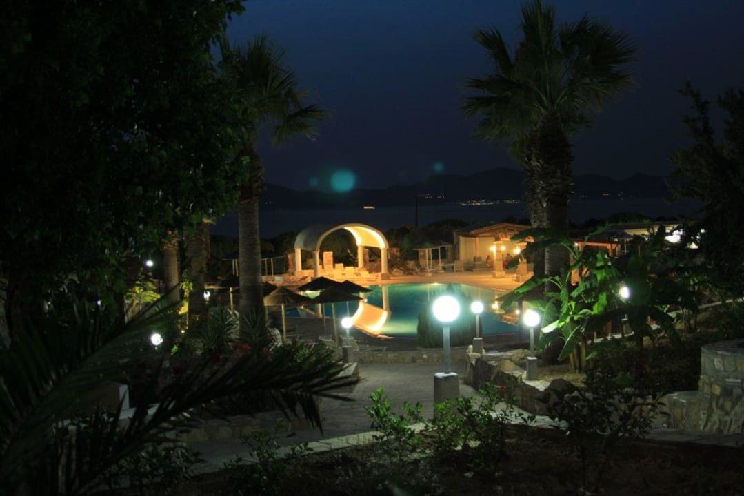 Unterer Pool Hotel Kouros Palace