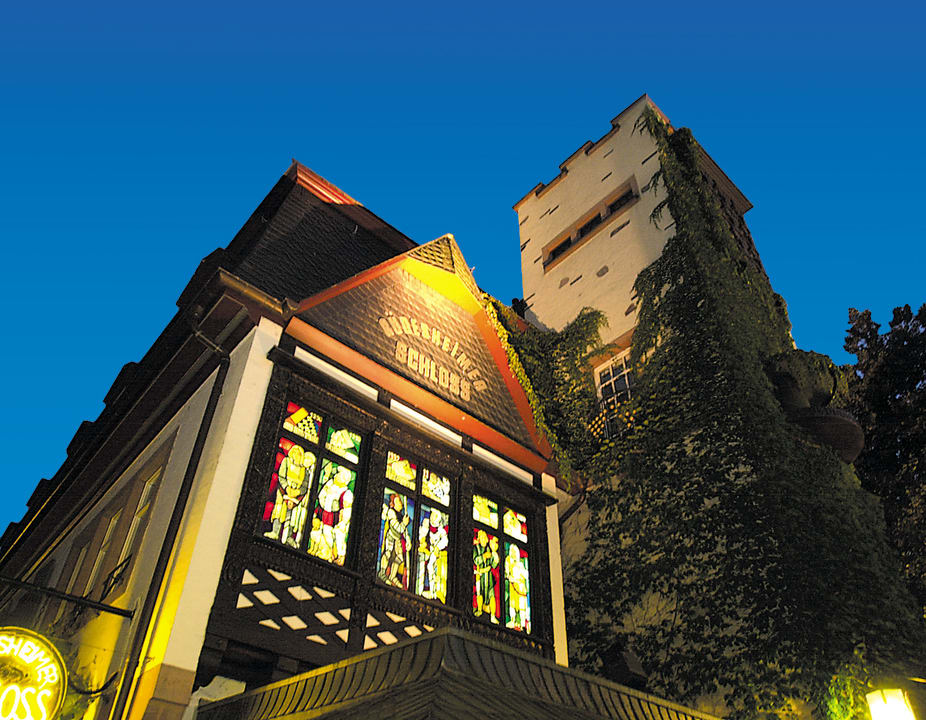 Außenansicht Breuers Rüdesheimer Schloss