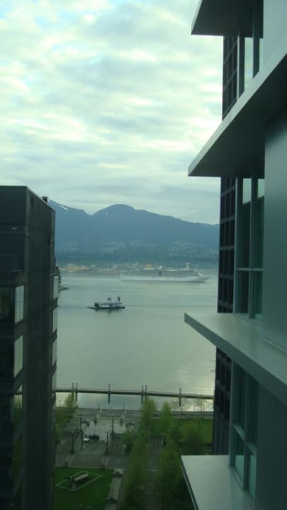 Blick in Richtung Coal Harbour Hotel Coast Coal Harbour