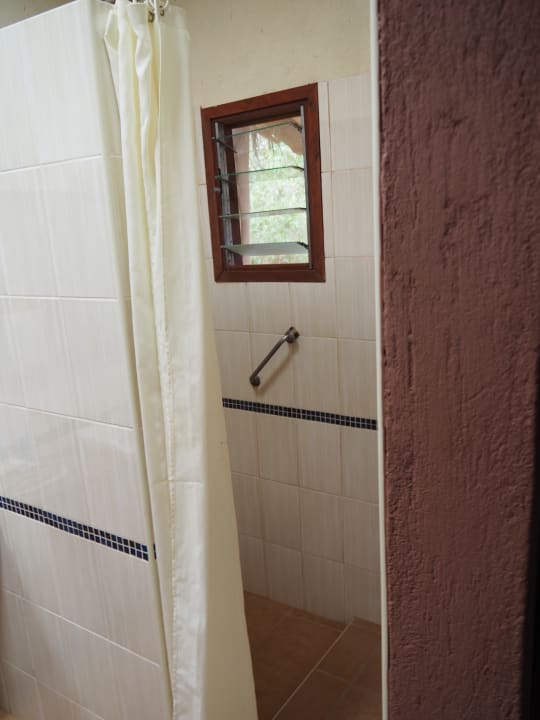 Zimmer Sentrim Tsavo Lodge