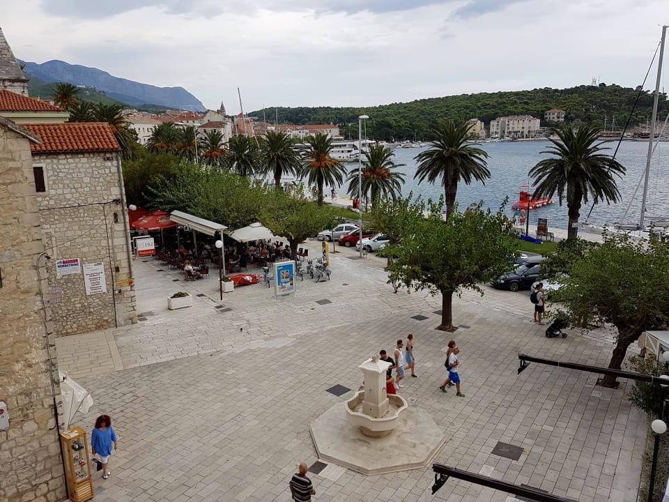 Vom seitlichen Balkon Hotel Biokovka