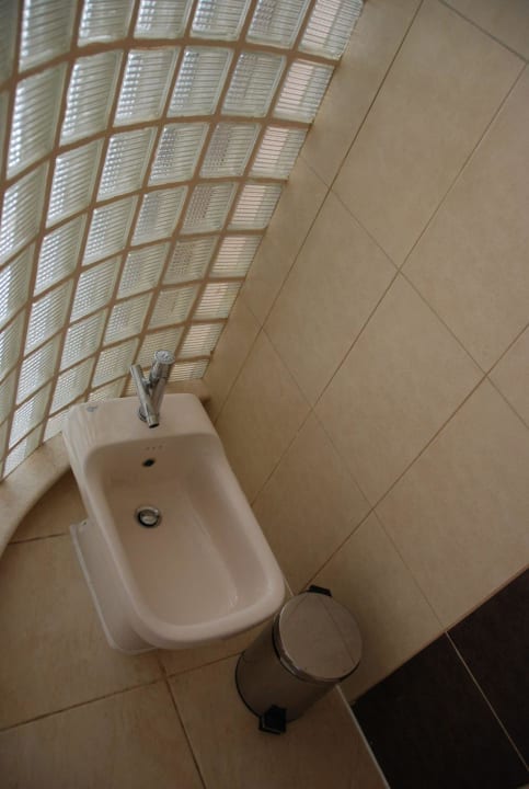 Zimmer 2005 Bidet Shams Prestige Abu Soma-Adults Only