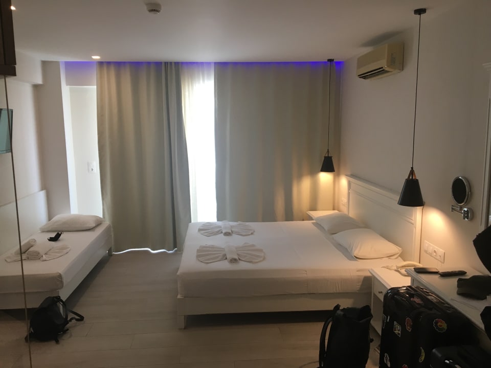 Zimmer Dimitrios Village Beach Resort