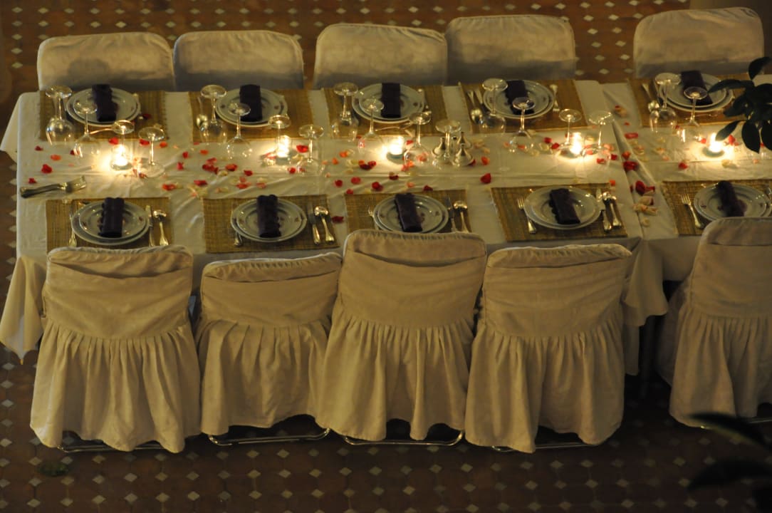 Grand Diner dans le Patio Riad Rafaele & SPA