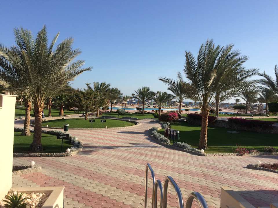 Gartenanlage Three Corners Sea Beach Resort