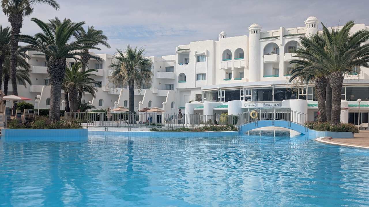 Pool Hotel El Mouradi Skanes Beach
