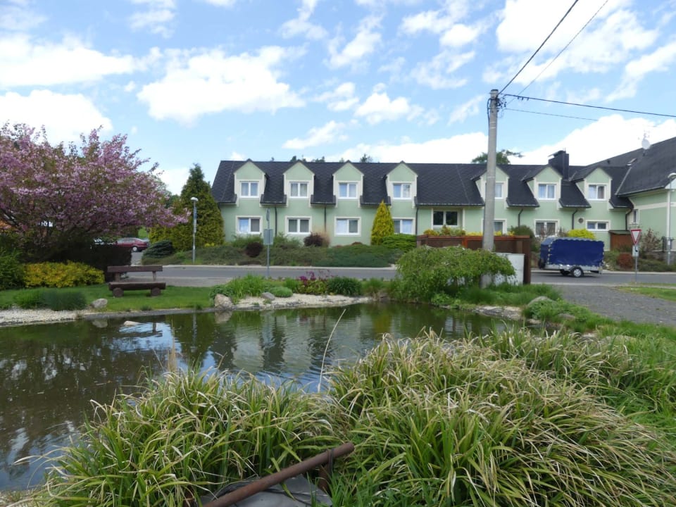 Außenansicht Hotel Komorni Hurka