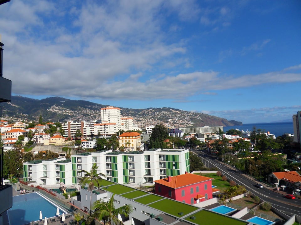 Widok z okna Enotel Magnólia