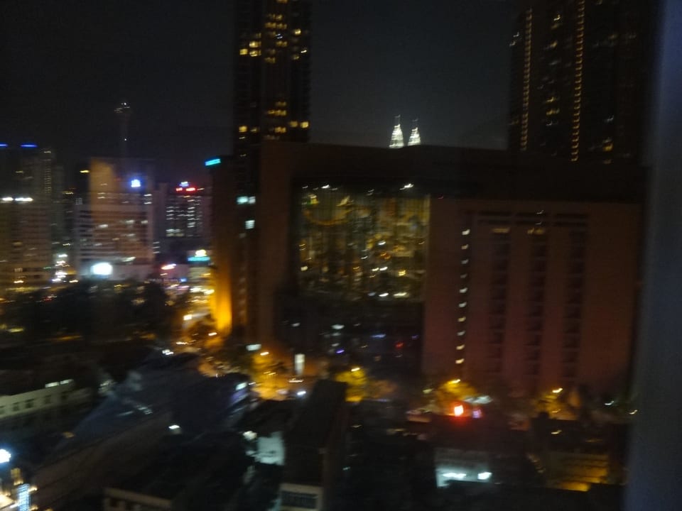 BlicK aus Zimmer 1511 Hotel Furama Bukit Bintang