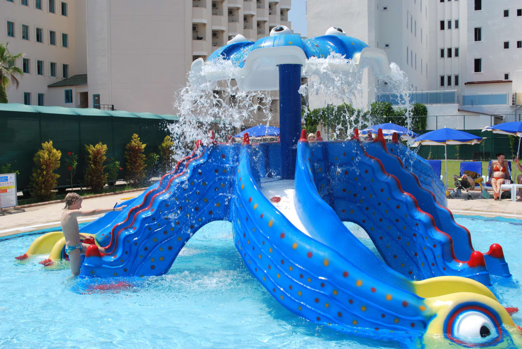 Basen Hotel Blue Fish