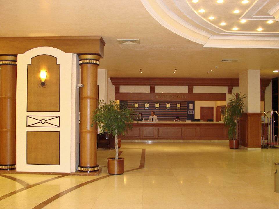 Super Empfang DIT Majestic Beach Resort