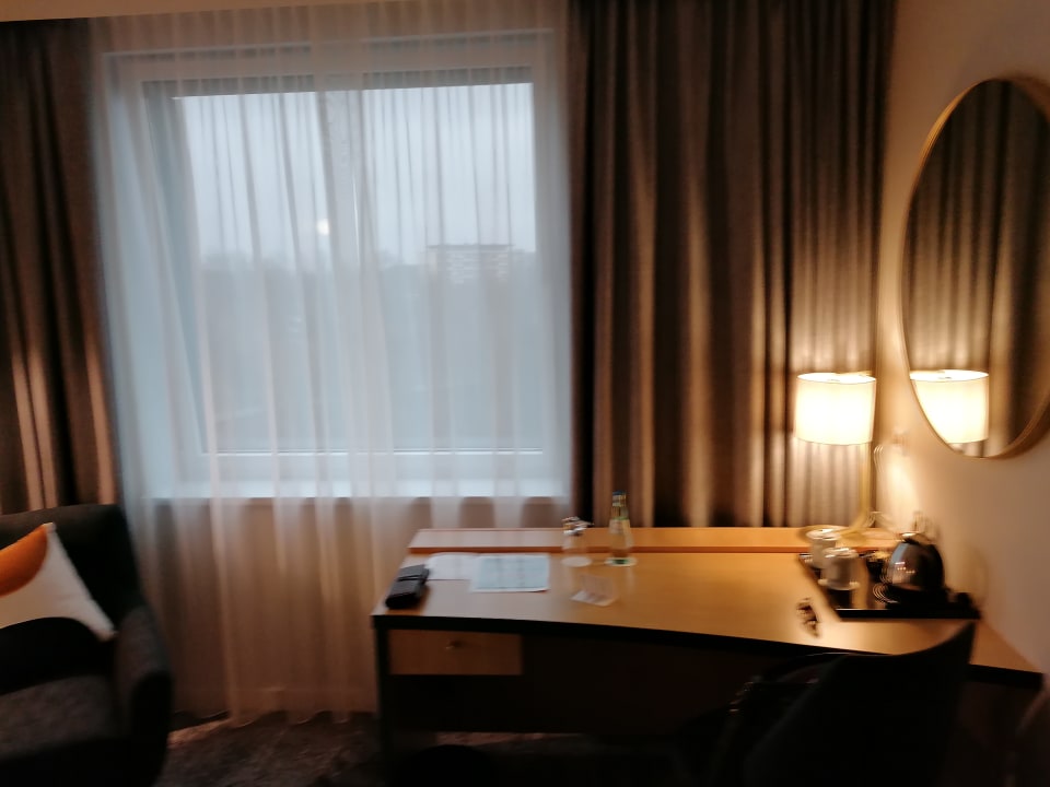 Zimmer voco Dusseldorf Seestern, an IHG Hotel