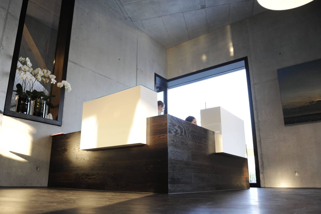 Lobby HOTEL APART- Welcoming I Urban Feel I Design