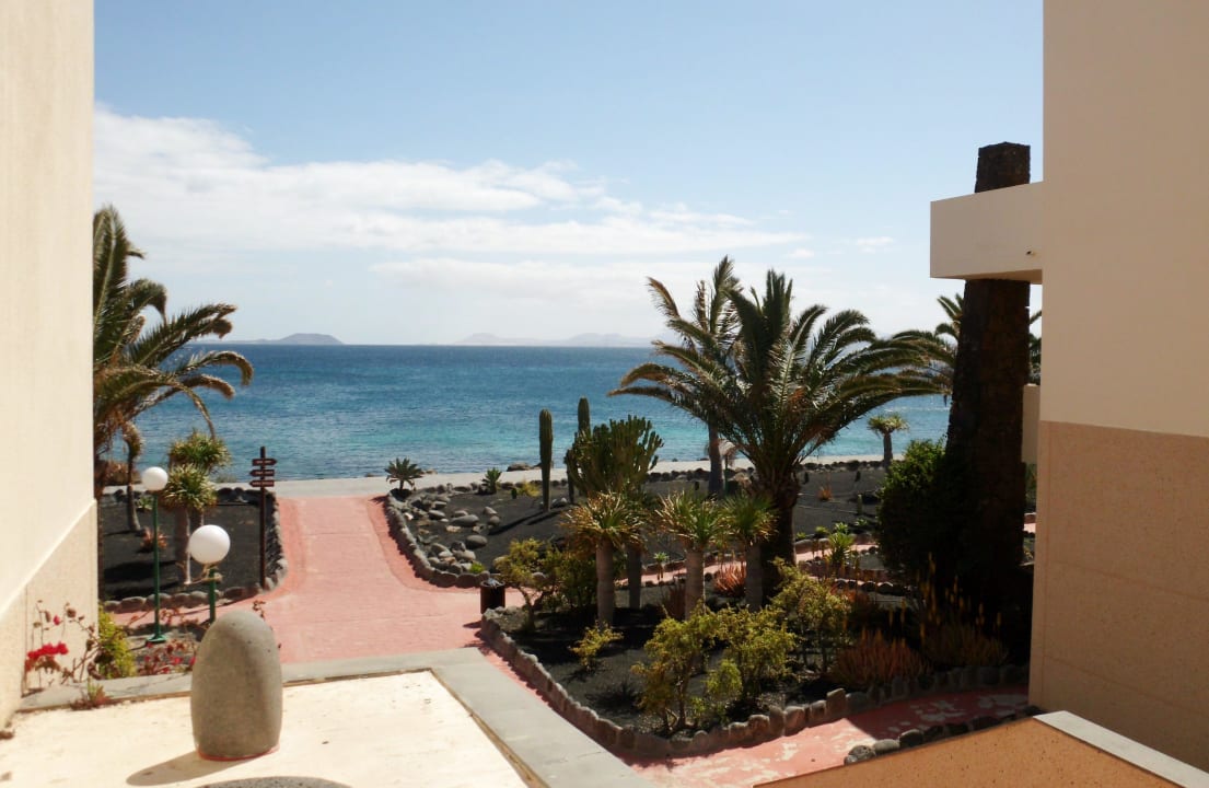 Auf dem Weg vom Frühstück  SBH Hotel Royal Monica