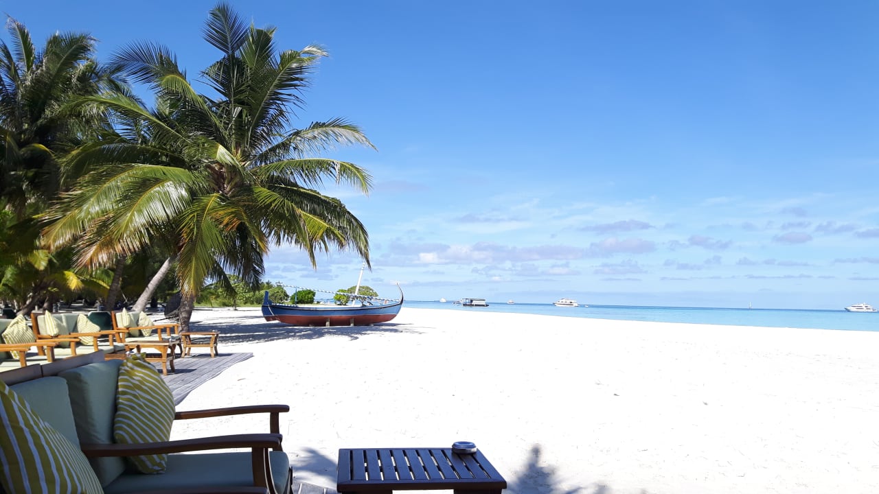 Strand Meeru Maldives Resort Island