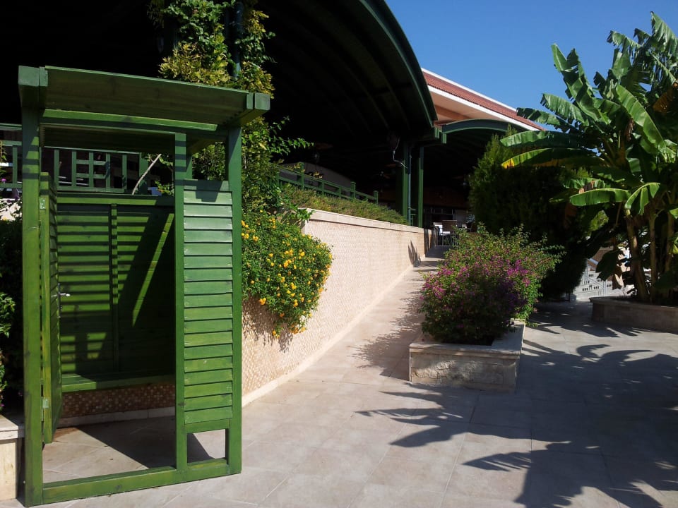 Umkleidekabinen am Pool Crystal Paraiso Aqua Collection