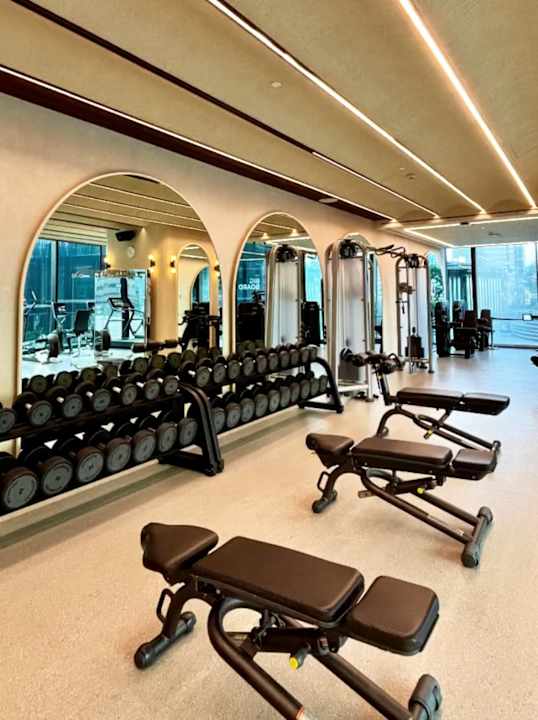 Sport & Freizeit The Standard, Bangkok Mahanakhon