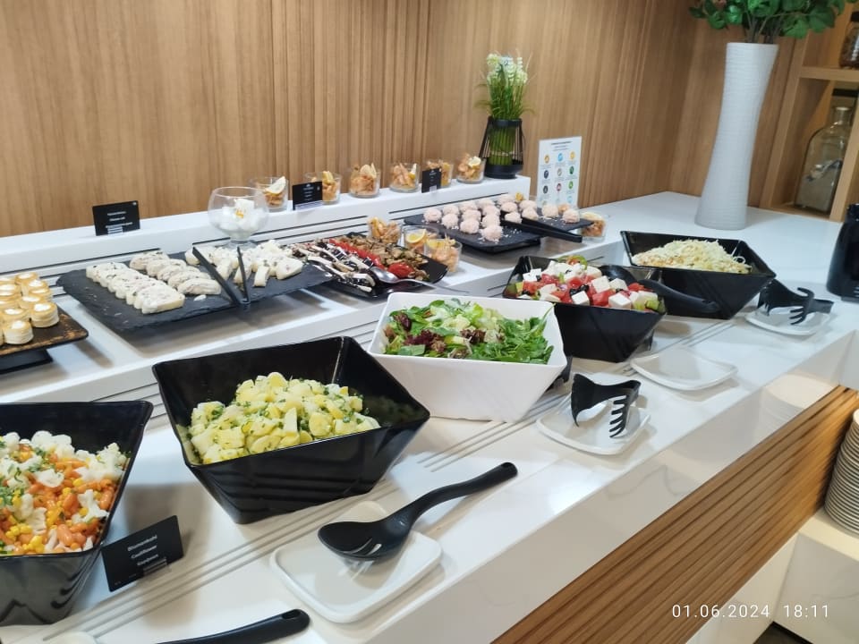 Gastro Hotel Tiara Beach