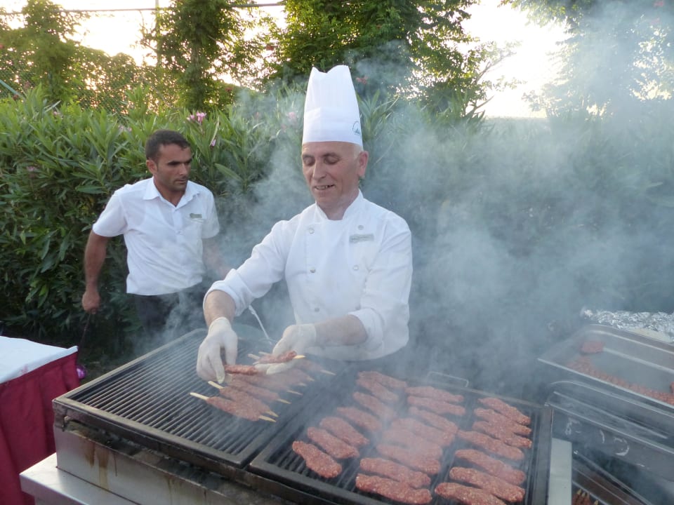 Galaabend am Sportplatz mit 1000 Gästen, Wahnsinn Alba Queen Hotel