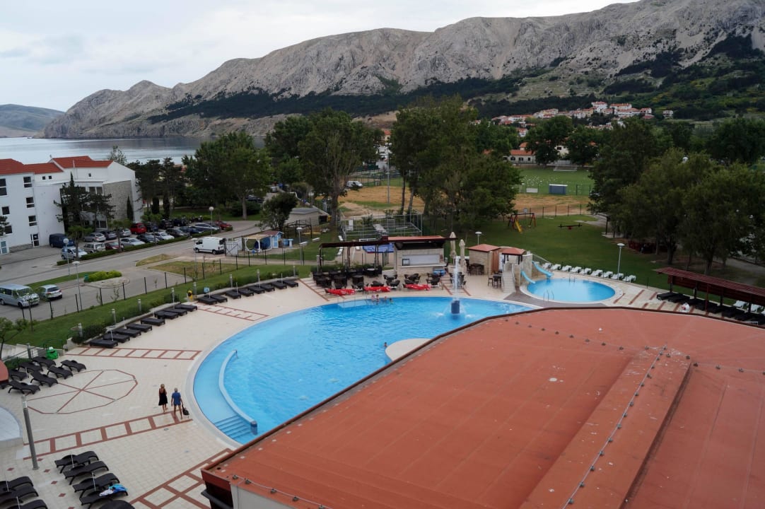 Vom Fenster der Blick nach aussen Hotel Baska