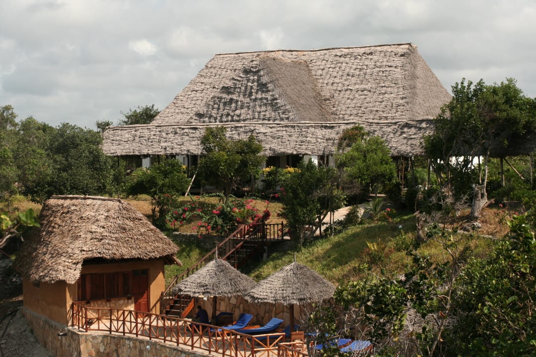 Overview of the hotel Pearl Beach by Sansi