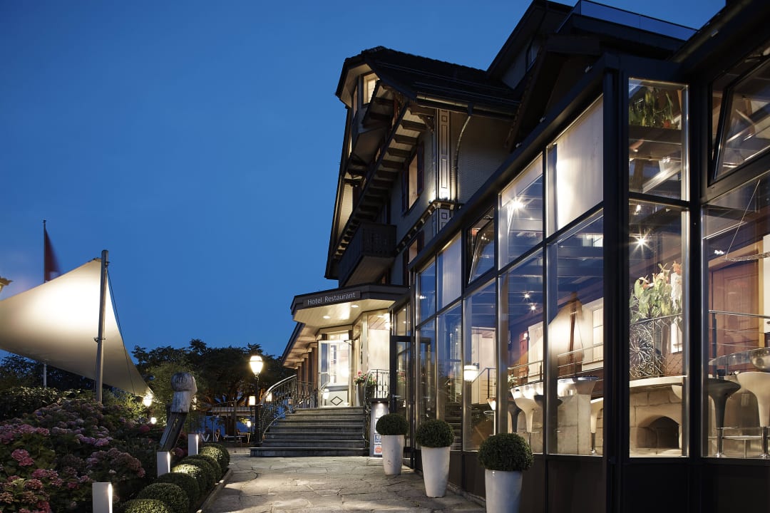 Restauranteingang Hotel Waldheim