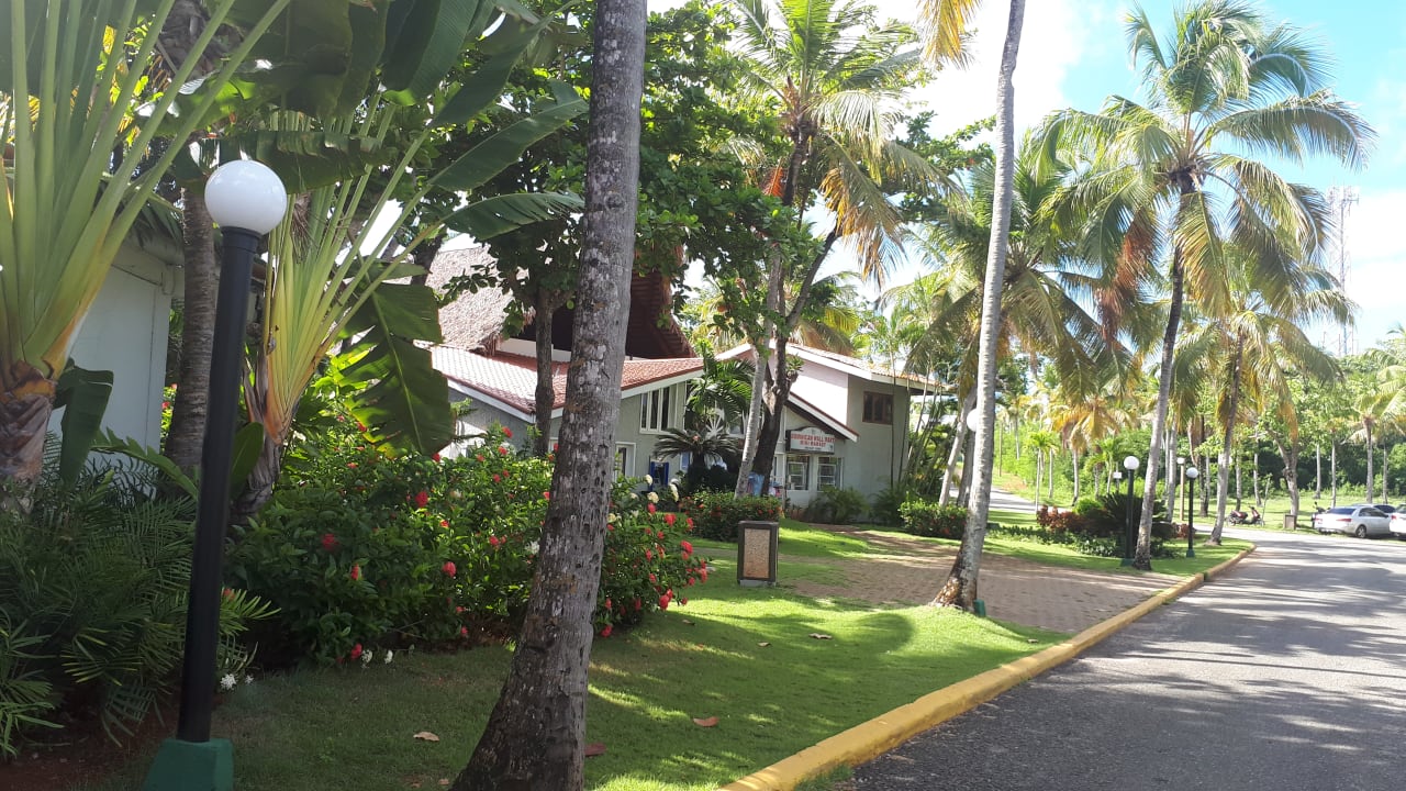 Außenansicht Wyndham Alltra Samana