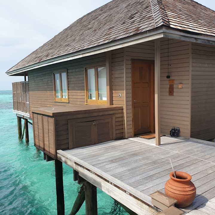 Zimmer Meeru Maldives Resort Island
