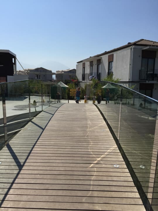 Brücke Jiva Beach Resort