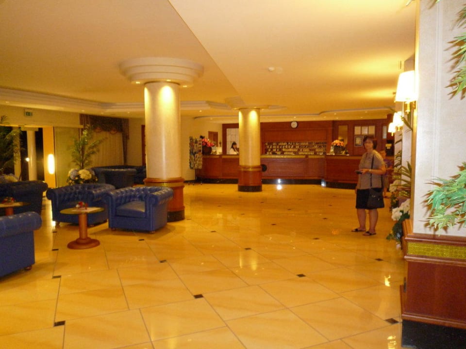 Lobby Hotel Majestic Palace
