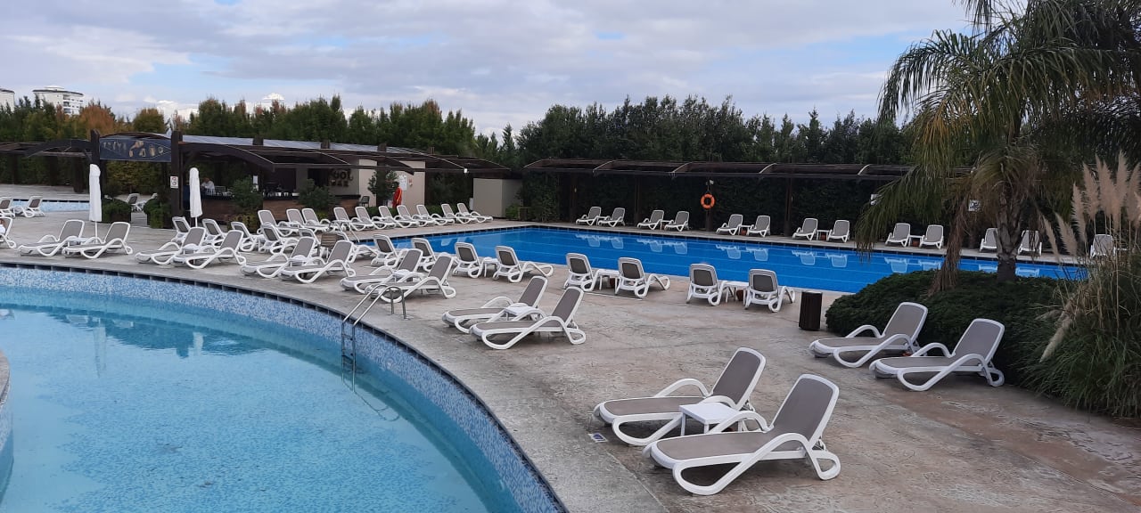 Pool Adalya Elite Lara