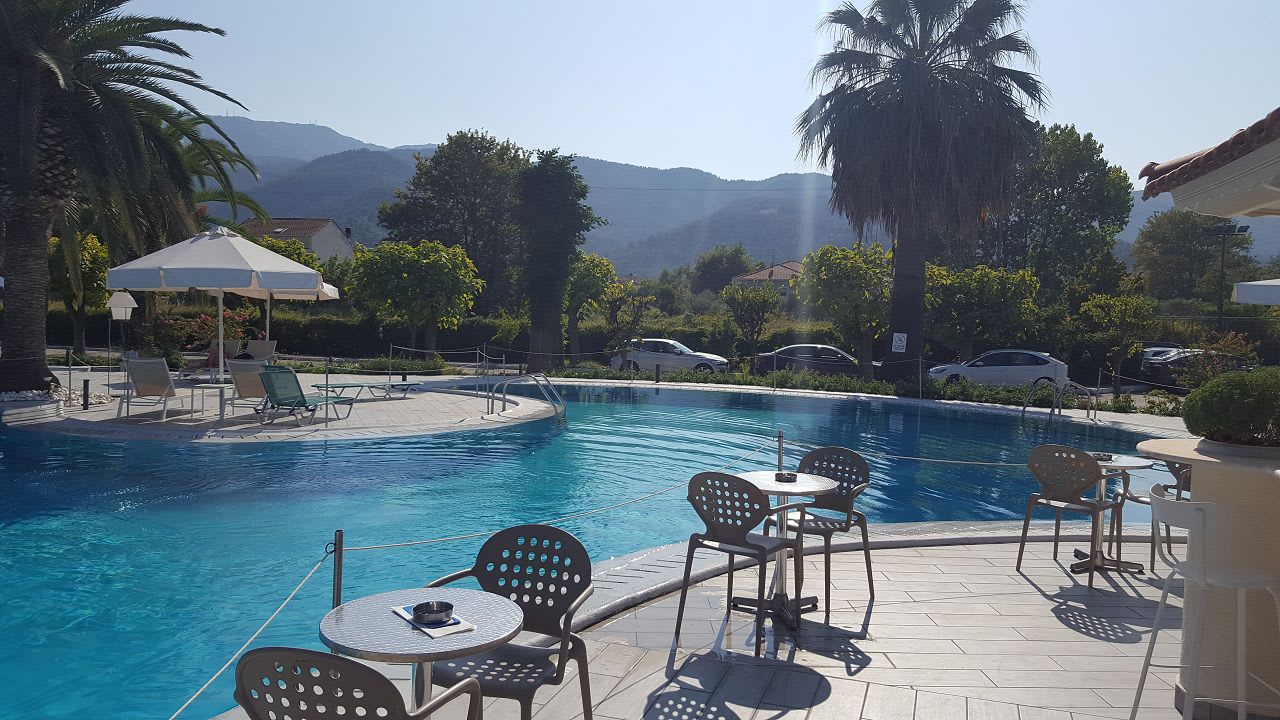 Pool Hotel Aethria
