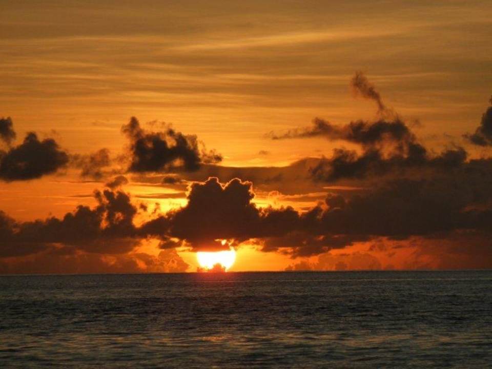 Sonnenuntergang Haus & Apartments Beau Bamboo