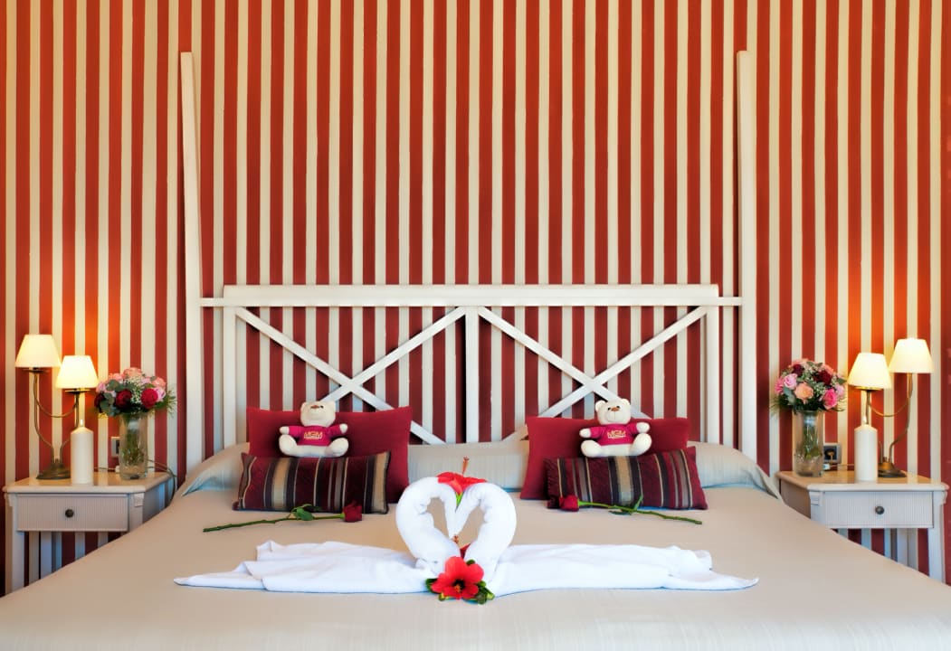 Zimmer Grand Muthu Golf Plaza Hotel & Spa