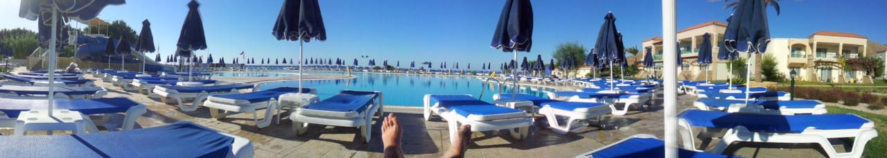 Einer von 3 Pools, Blick Rg. Meer Lindos Princess Beach Resort & Spa