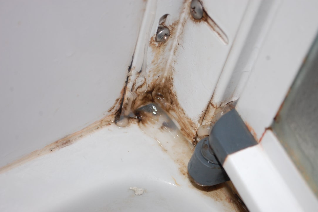 Ecke in der Dusche Hotel Calarossa