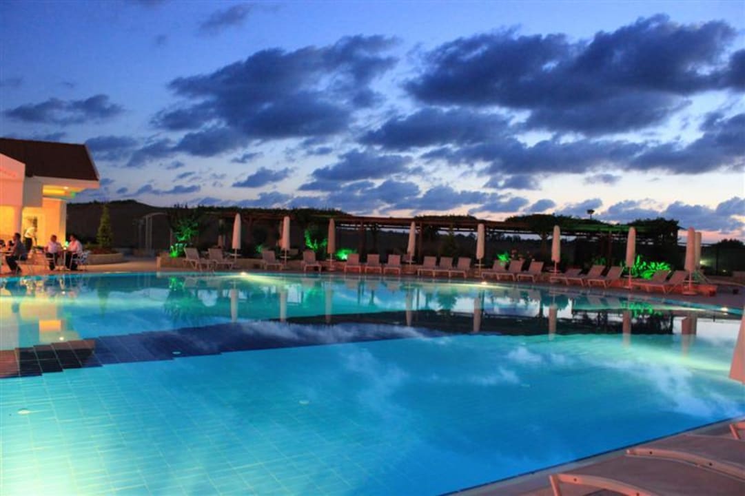 Pool Roma Beach Resort & Spa 16+ Adult Only