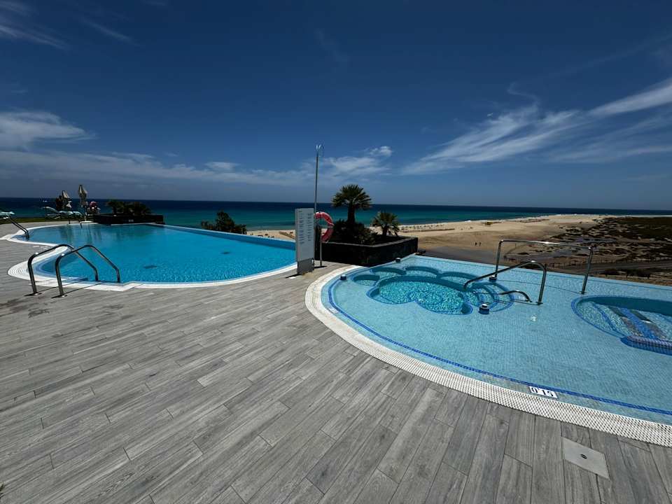 Pool Iberostar Waves Playa Gaviotas