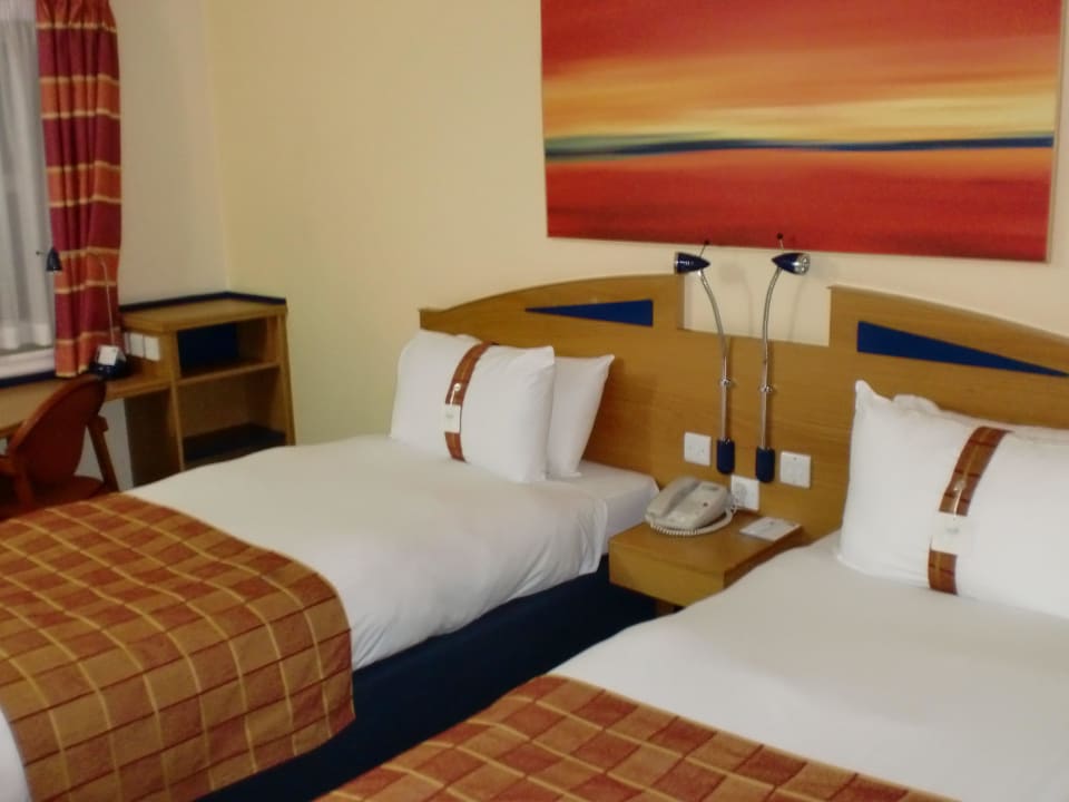 Bett Hotel Holiday Inn Express Inn Hammersmith