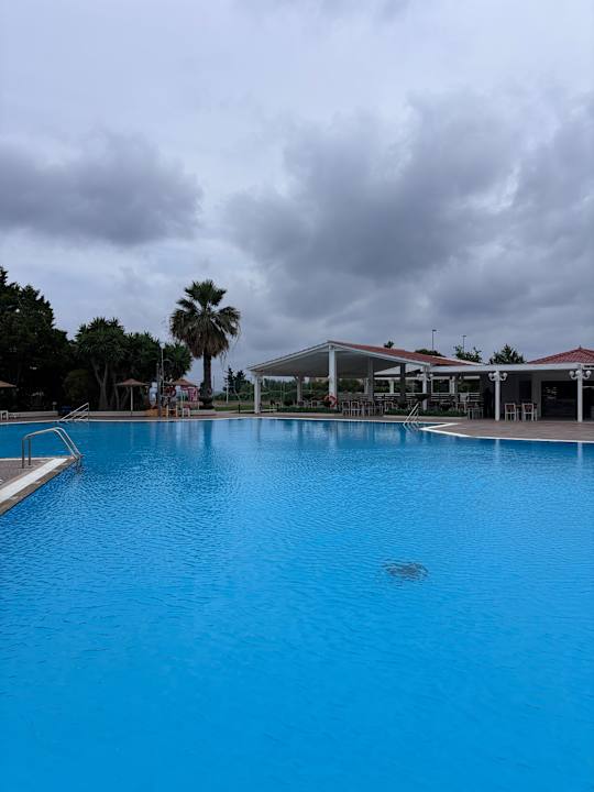 Pool Leonardo Kolymbia Resort - Rhodes