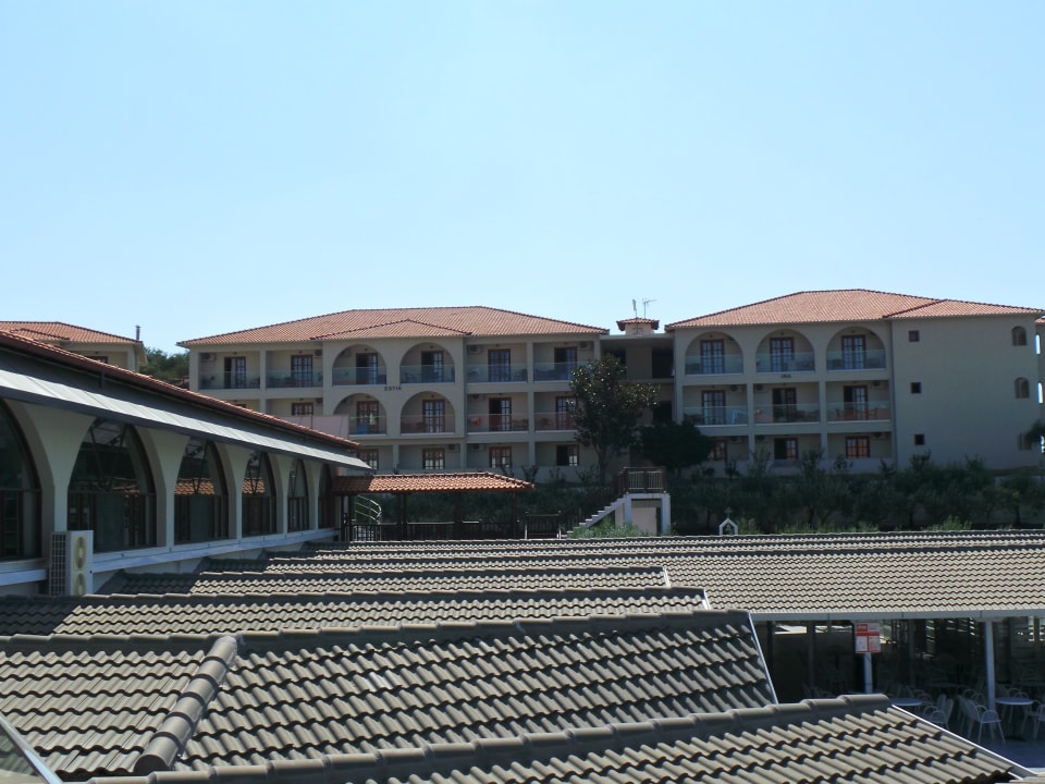 Außenansicht Akrathos Beach Hotel