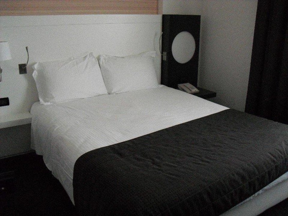 Bett iH Hotels Roma Z3