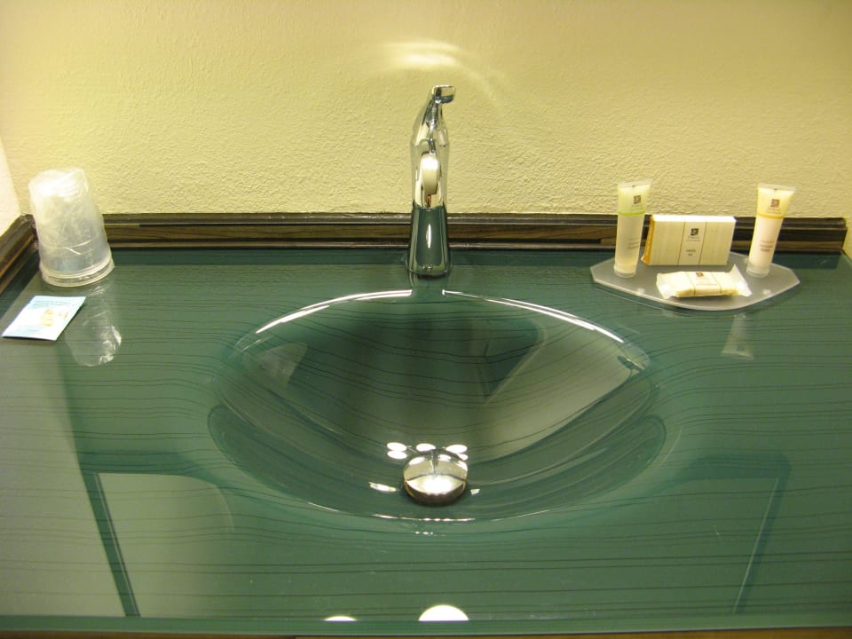Wanda Jackson Suite Motel Safari