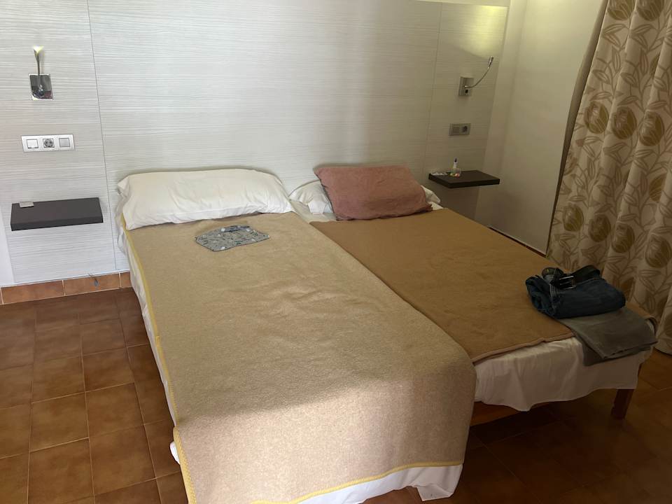 Zimmer Don Quijote Apartment