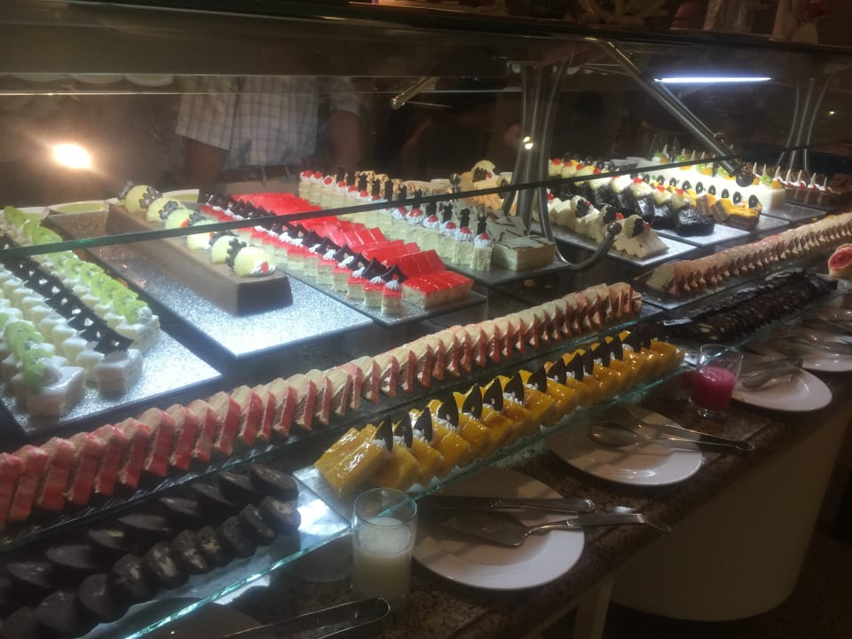 Gastro Three Corners Equinox Beach Resort