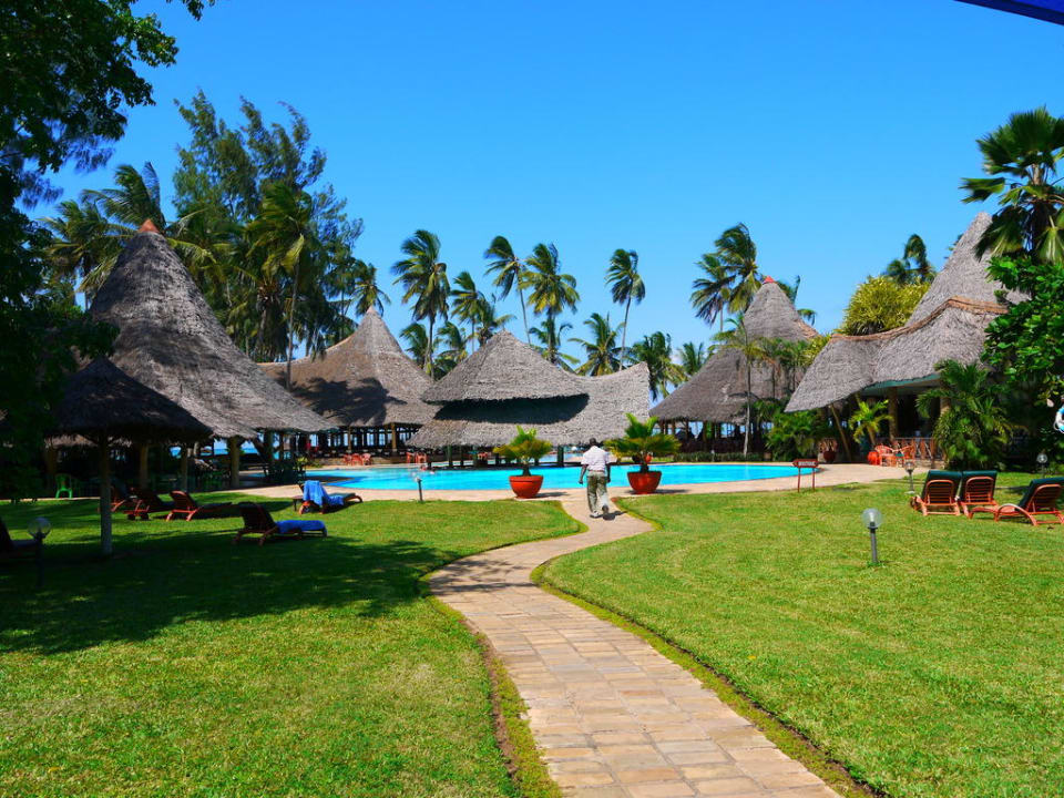 Poolanlage Neptune Paradise Beach Resort & Spa