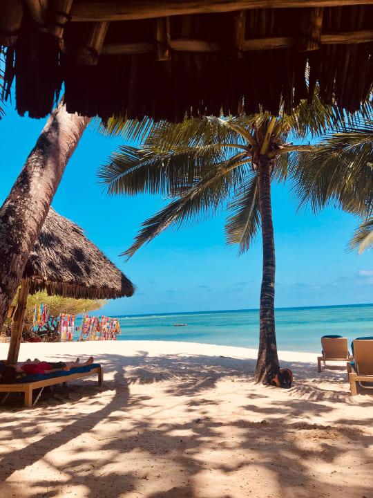 Strand Leopard Beach Resort & Spa