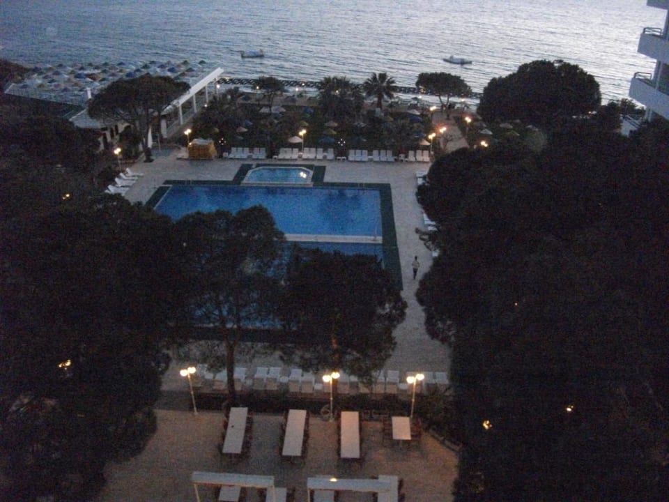 Abends Hotel Grand Efe